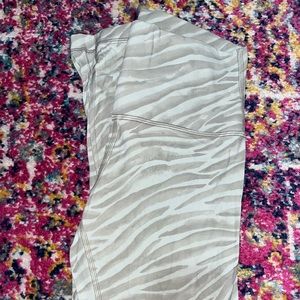 Lululemon align 25”